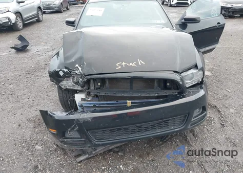 2013 Ford Mustang V6 Premium from USA, damaged, VIN 1ZVBP8AM6D5253379